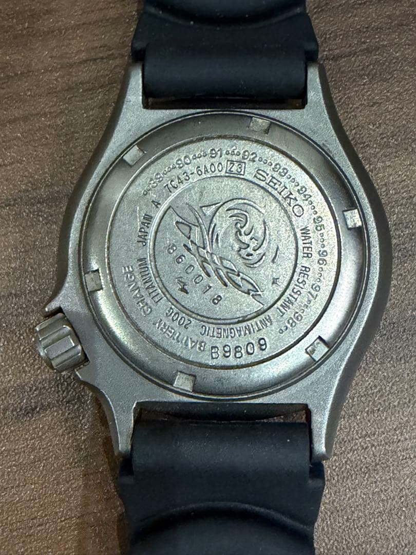 SEIKO 200M 腕時計 7c43-6a00 チタンダイバー