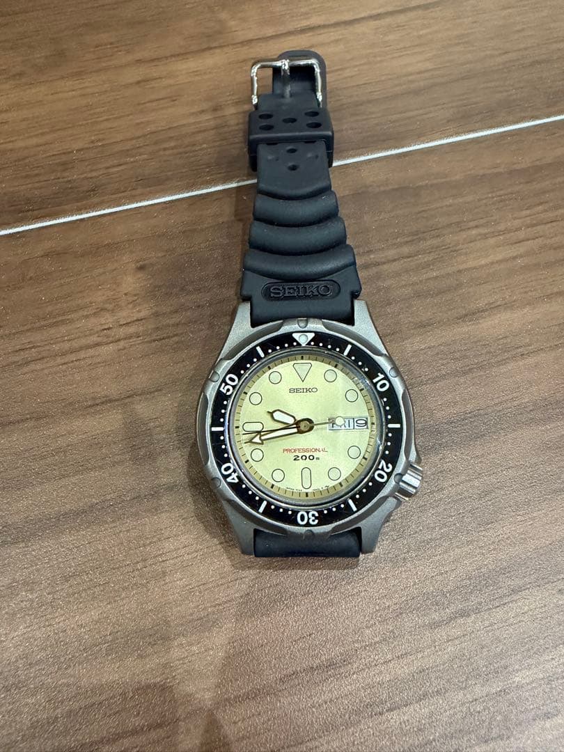 SEIKO 200M 腕時計 7c43-6a00 チタンダイバー