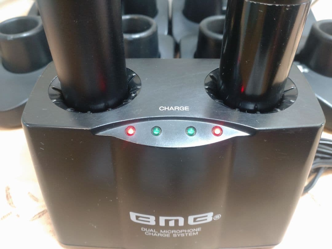 BmBマイク充電器