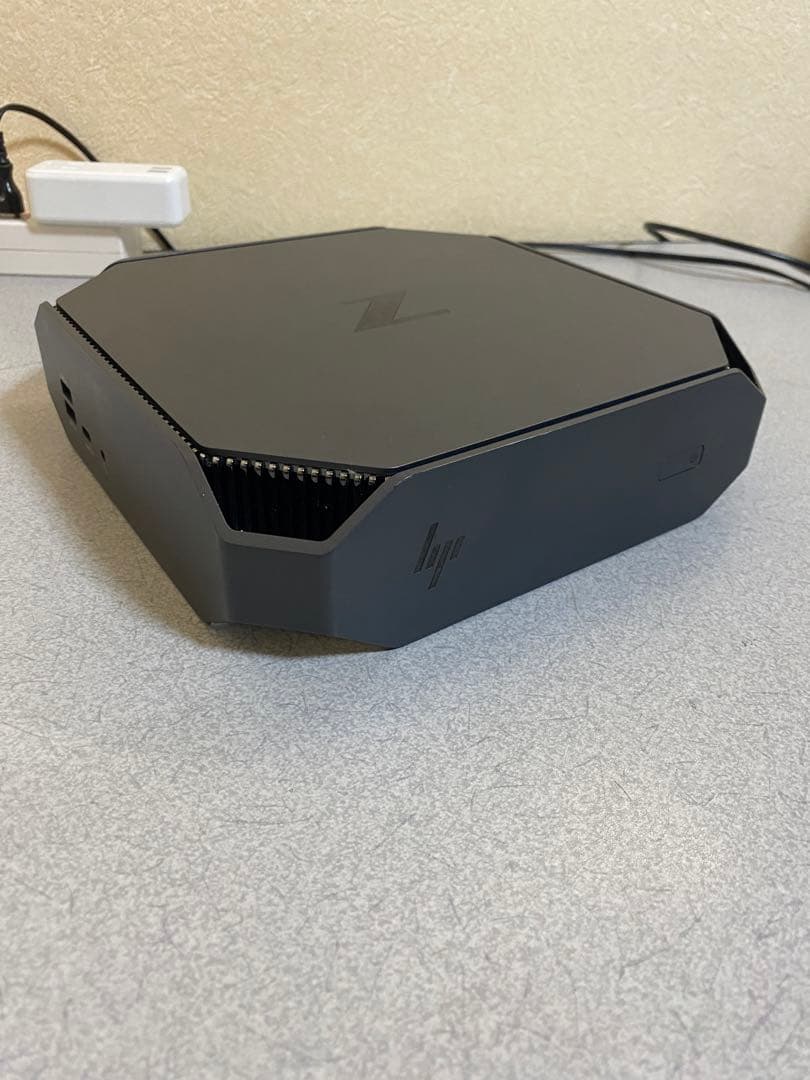 HP Z2 Mini G4 Xeon E-2144G 16GB　256GB
