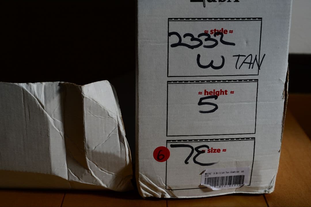 ホワイツセミドレス