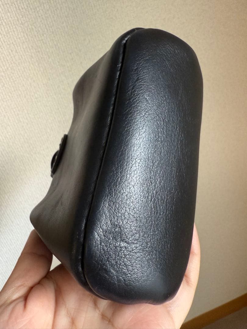 HERZ ヘルツ　日本製 ガマ口ポーチ ブラック　レザー