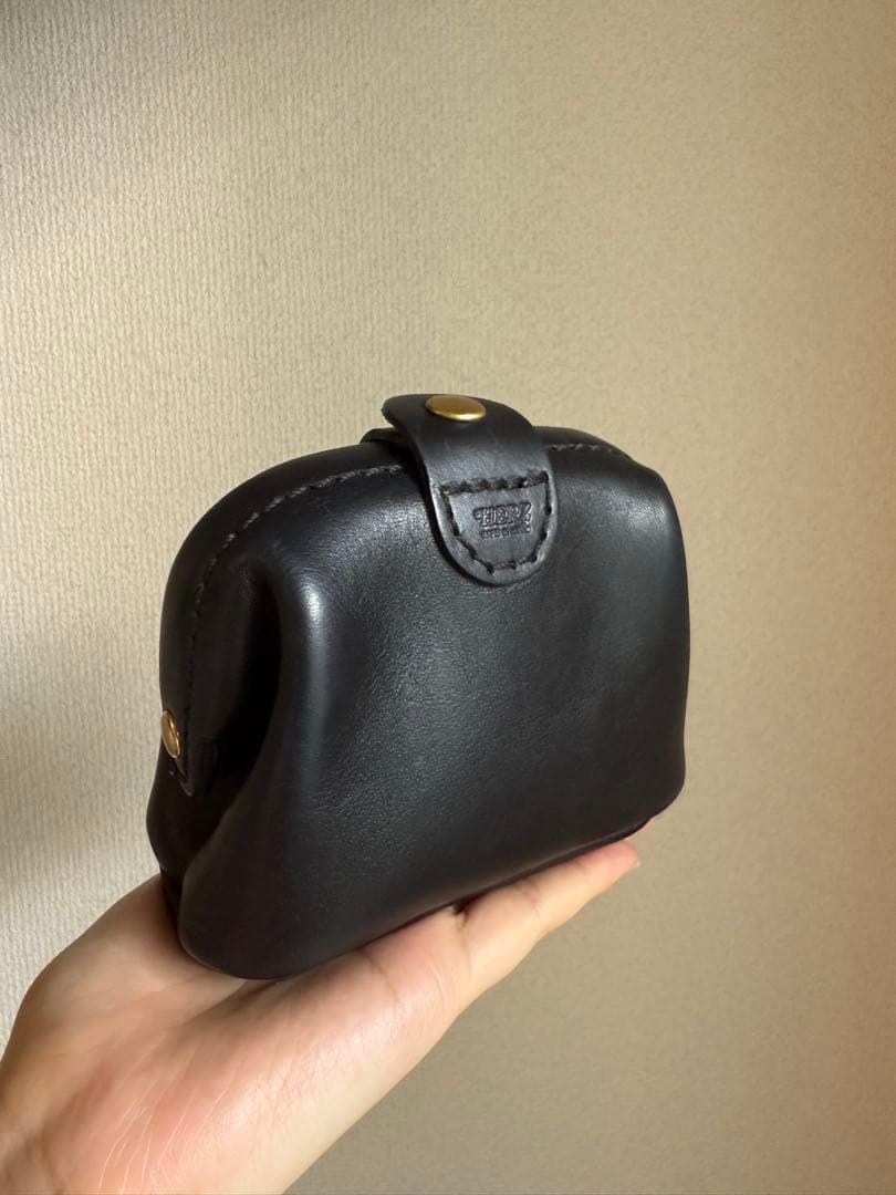 HERZ ヘルツ　日本製 ガマ口ポーチ ブラック　レザー