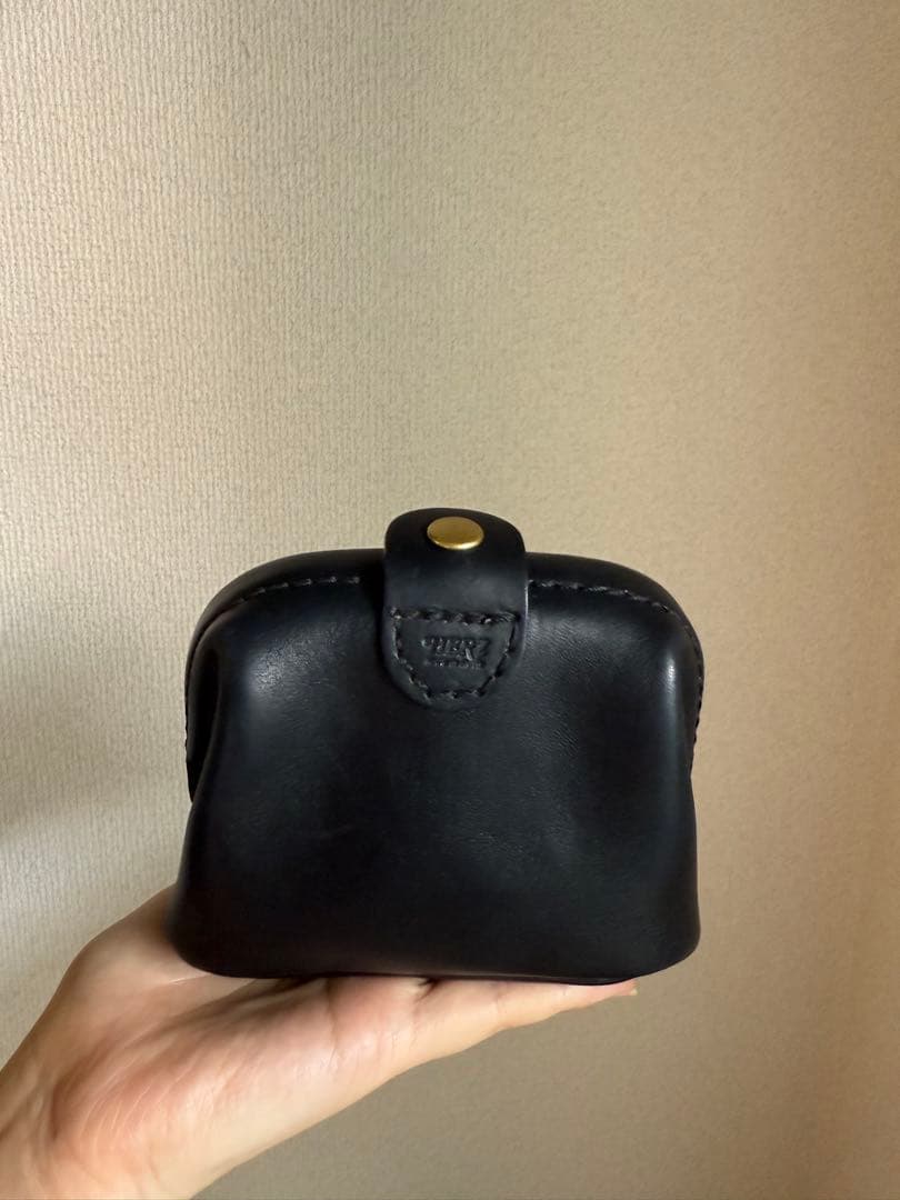 HERZ ヘルツ　日本製 ガマ口ポーチ ブラック　レザー