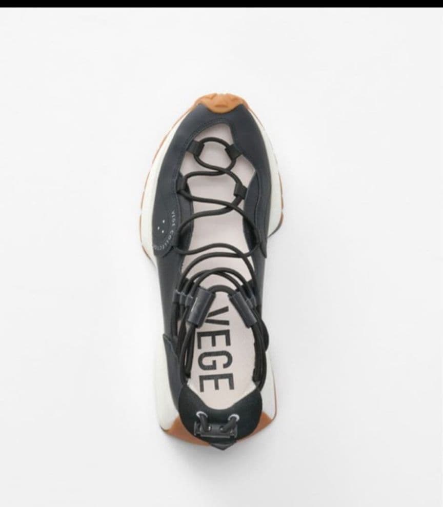 最終値下げ VEGE VG50 ブラック 38　レースアップシューズ