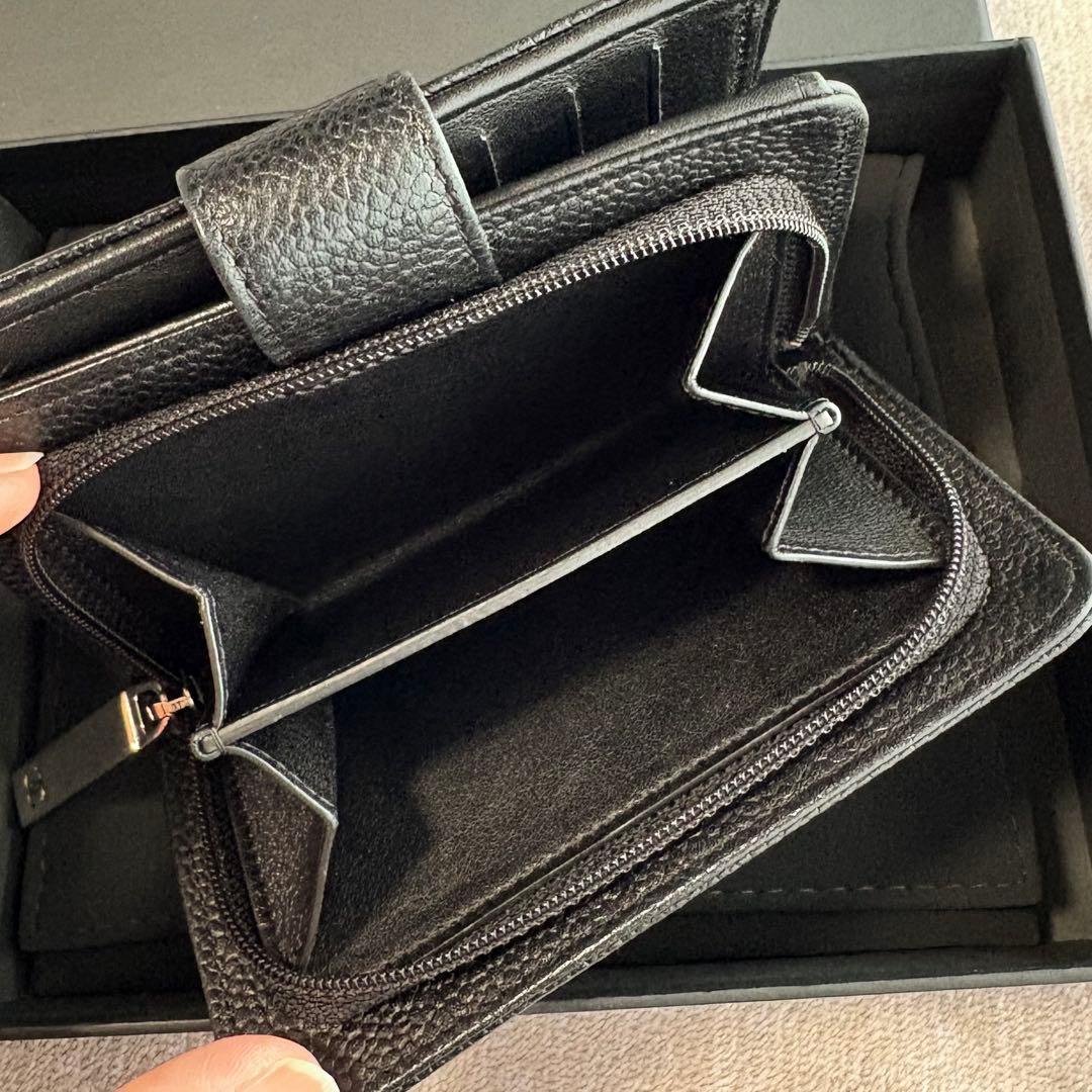 専用出品 《美品》 CHANEL キャビアスキン 折り財布
