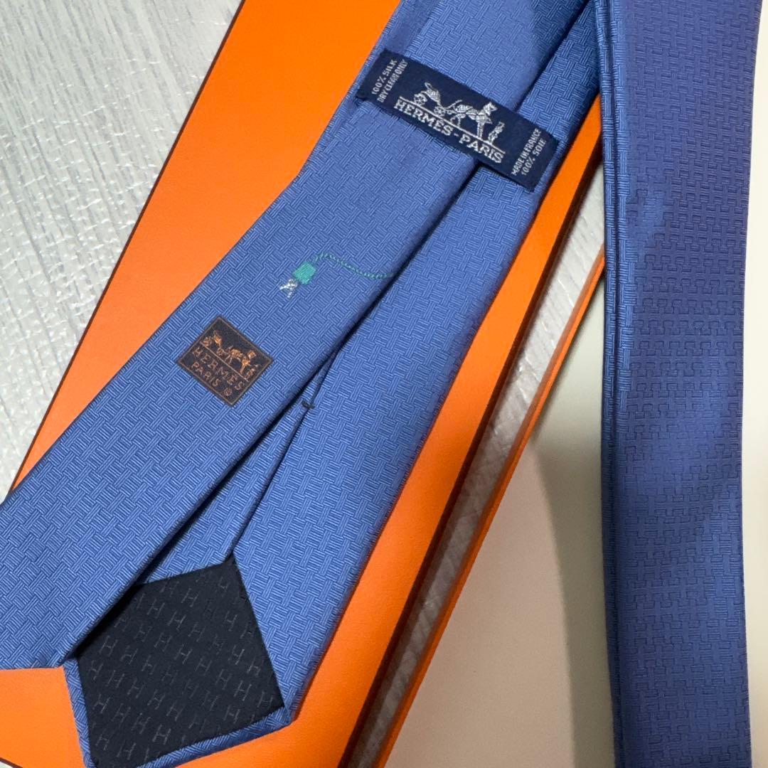 未使用 HERMES エルメス ネクタイ H柄 カデナ 南京錠 水色 ブルー