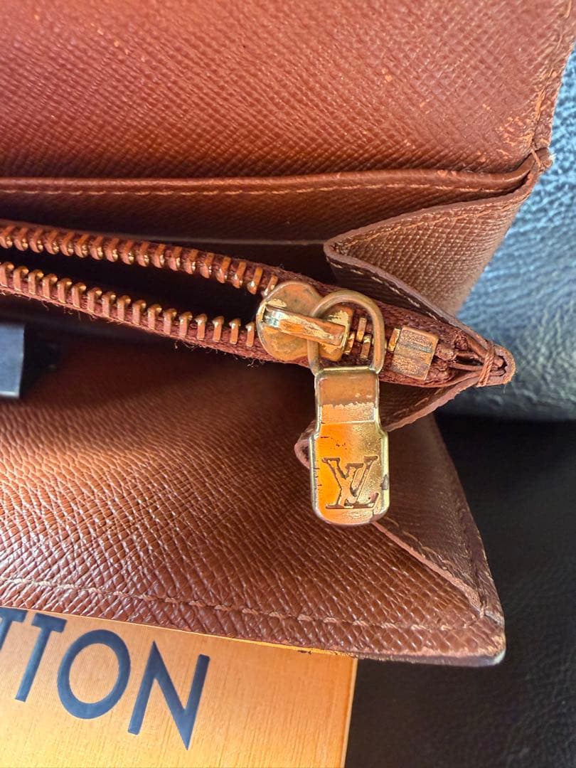 LOUIS VUITTON ポルトフォィユサラ 美品