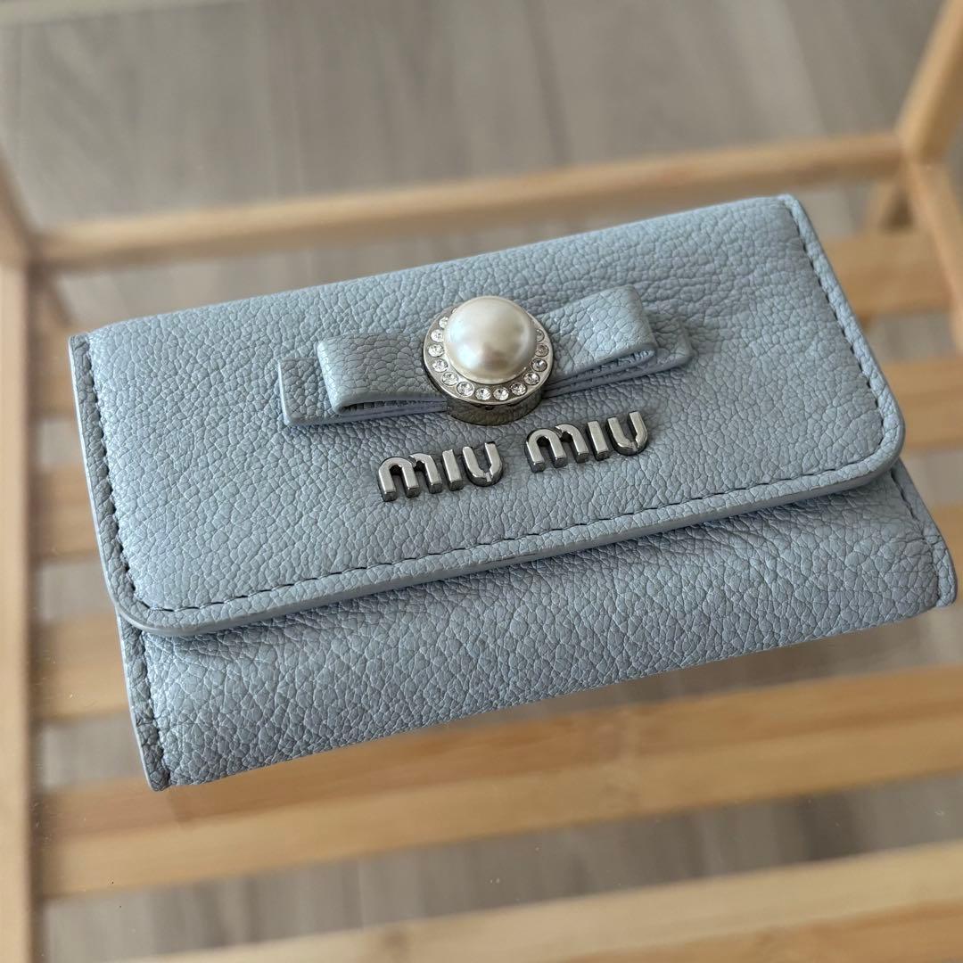 ☆MIUMIU☆ ミュウミュウ キーケース レザー パール リボン 可愛い