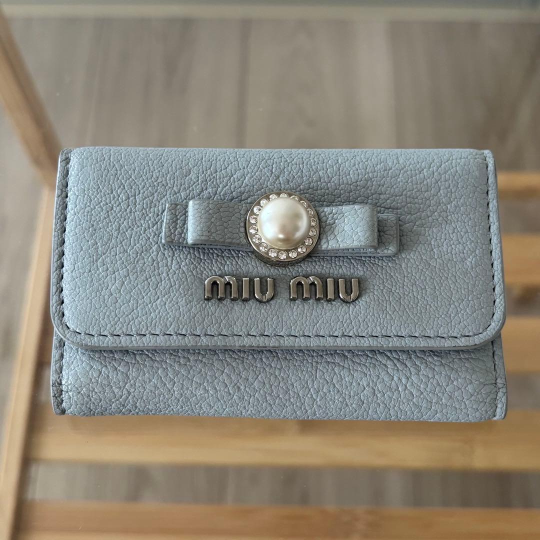 ☆MIUMIU☆ ミュウミュウ キーケース レザー パール リボン 可愛い