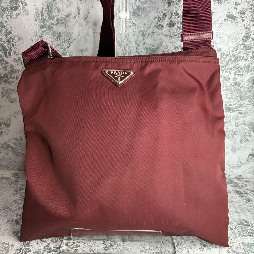 ✨PRADA✨　プラダ　ショルダーバッグ　メッセンジャーバッグ　ナイロン