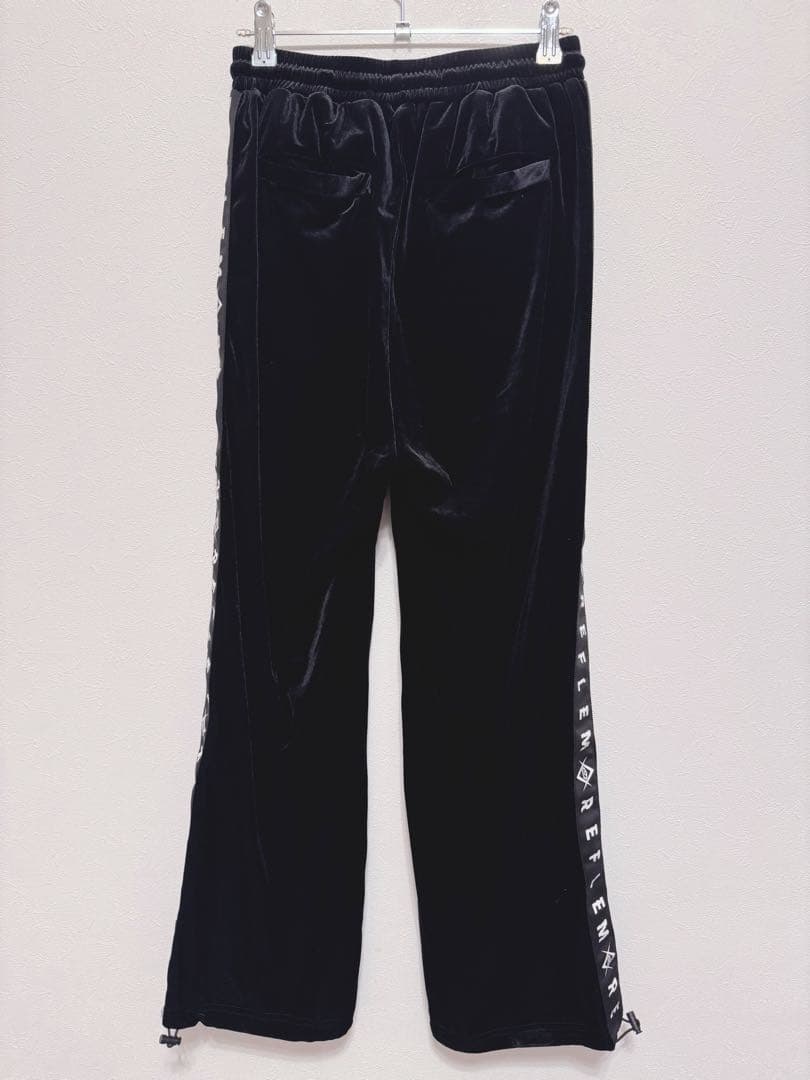 レフレム ロゴテープベロアジャージパンツ