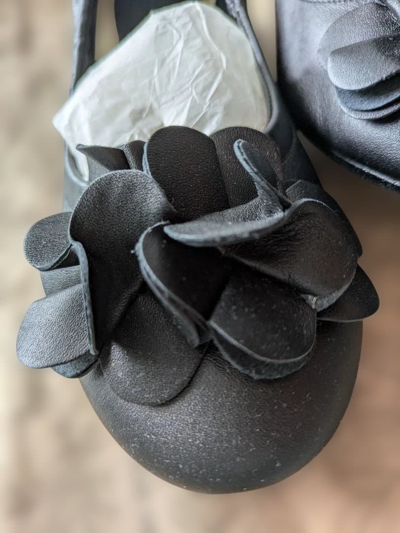 週末限定再値下！新品キタムラ　とても柔い革歩きやすいローヒールパンプス24cm黒