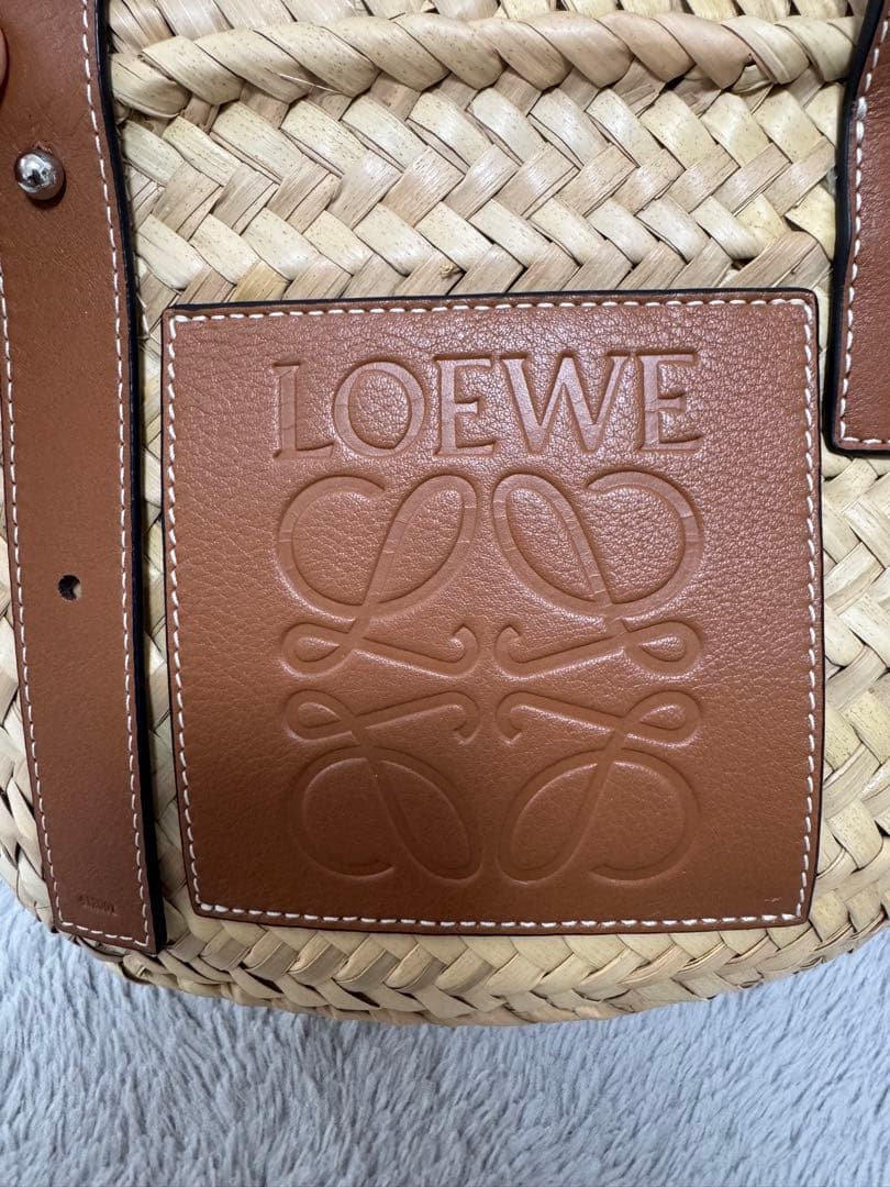 LOEWE ベージュ かごバッグ