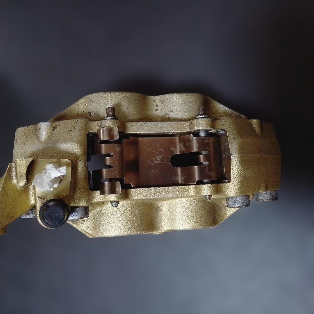 xjr1300 1998年 RP01 純正ブレンボキャリパー パット付