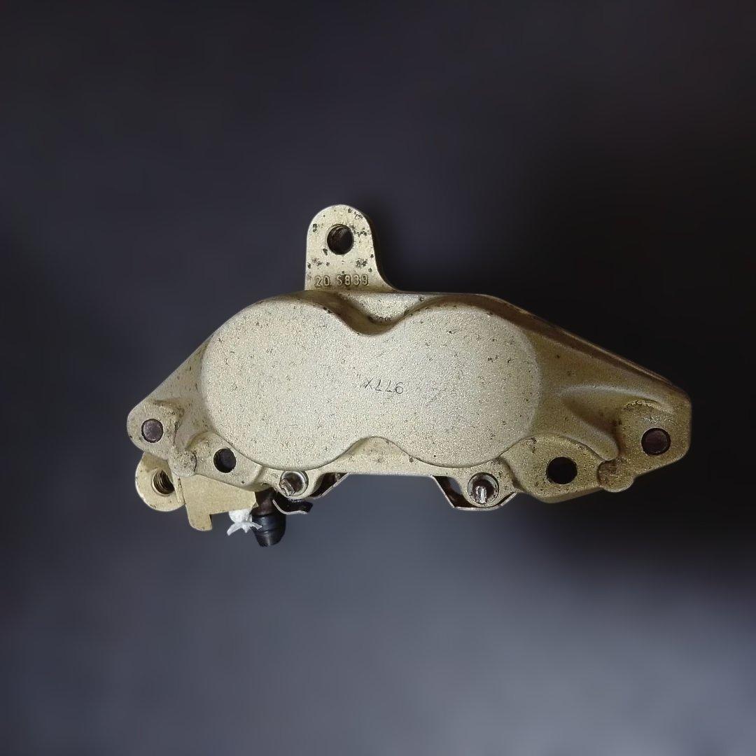 xjr1300 1998年 RP01 純正ブレンボキャリパー パット付