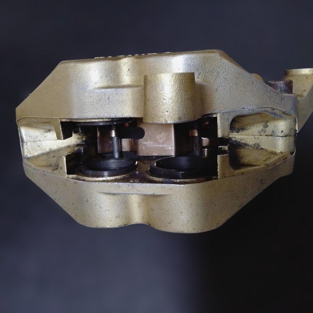 xjr1300 1998年 RP01 純正ブレンボキャリパー パット付