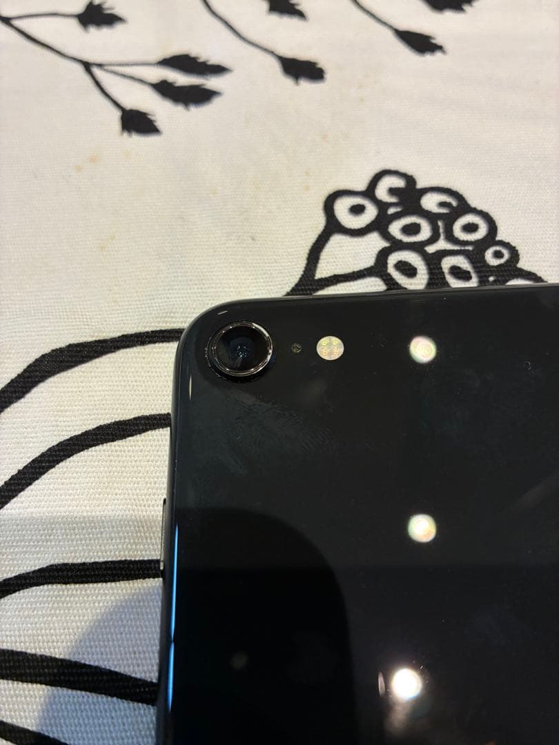 Apple iPhone SE 2世代ブラック 本体64gb