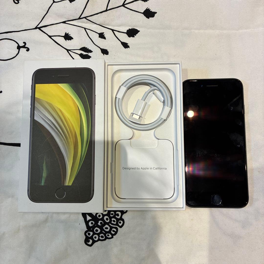 Apple iPhone SE 2世代ブラック 本体64gb