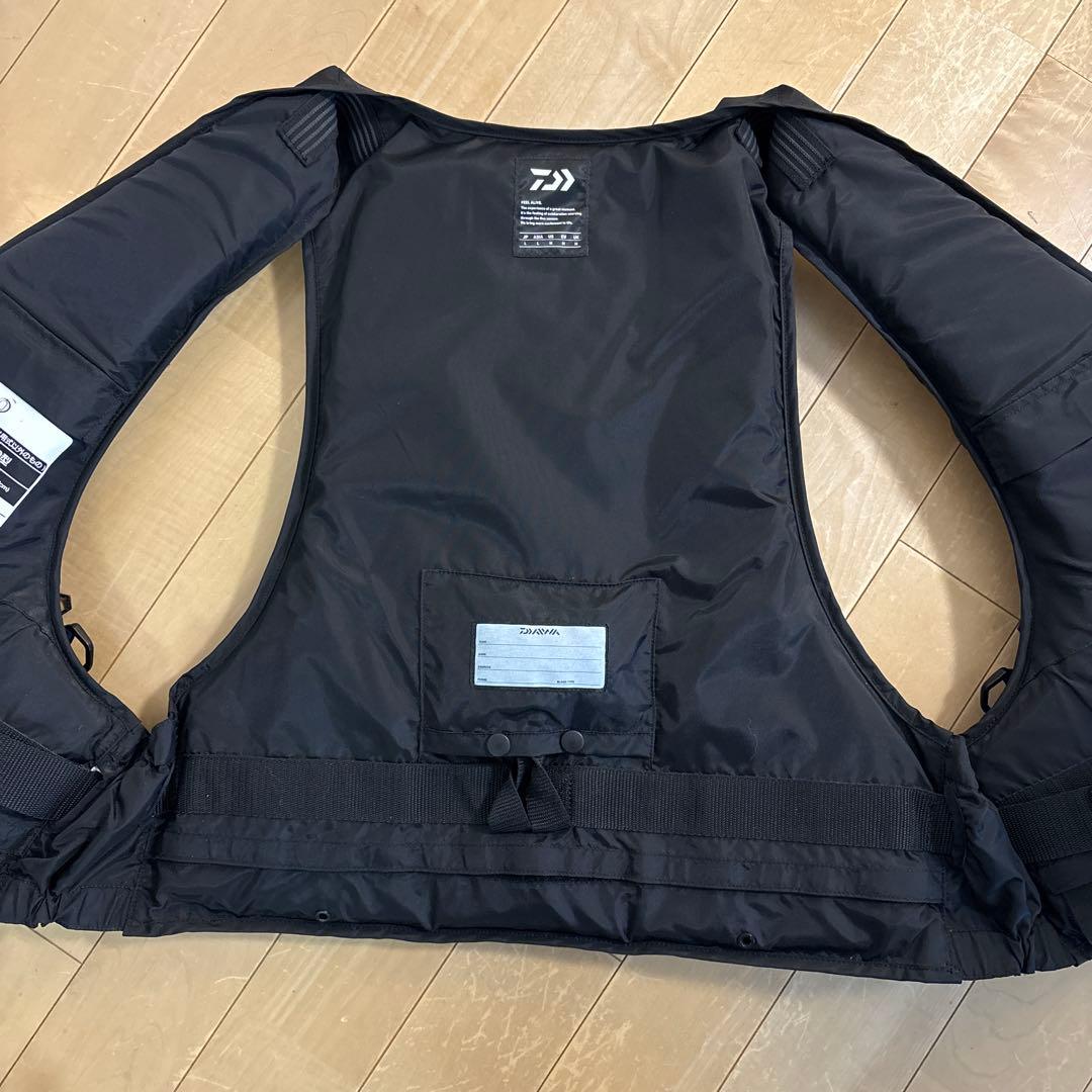 ダイワ　フローティングベスト　DF-3420　ブラック　Lサイズ　タイプD