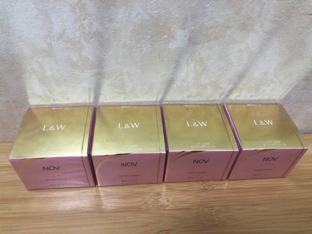 NOV(ノブ) L&W エンリッチクリーム(医薬部外品)<48g> 4個