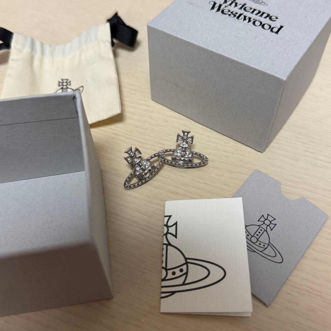 Vivienne Westwood ヴィヴィアン・ウエストウ ッド ピアス惑星