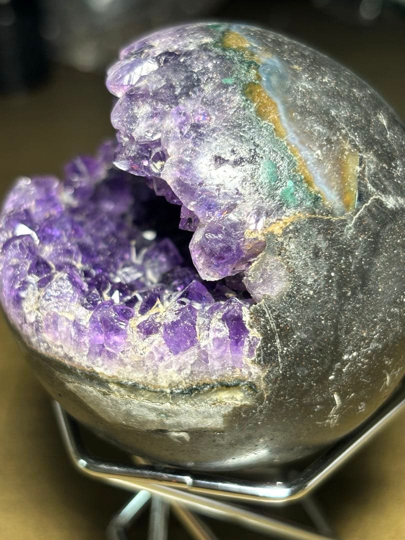 ウルグアイ産　アメジスト　笑口　スフィア　置物縦63.4×横62.6㎜（新品）