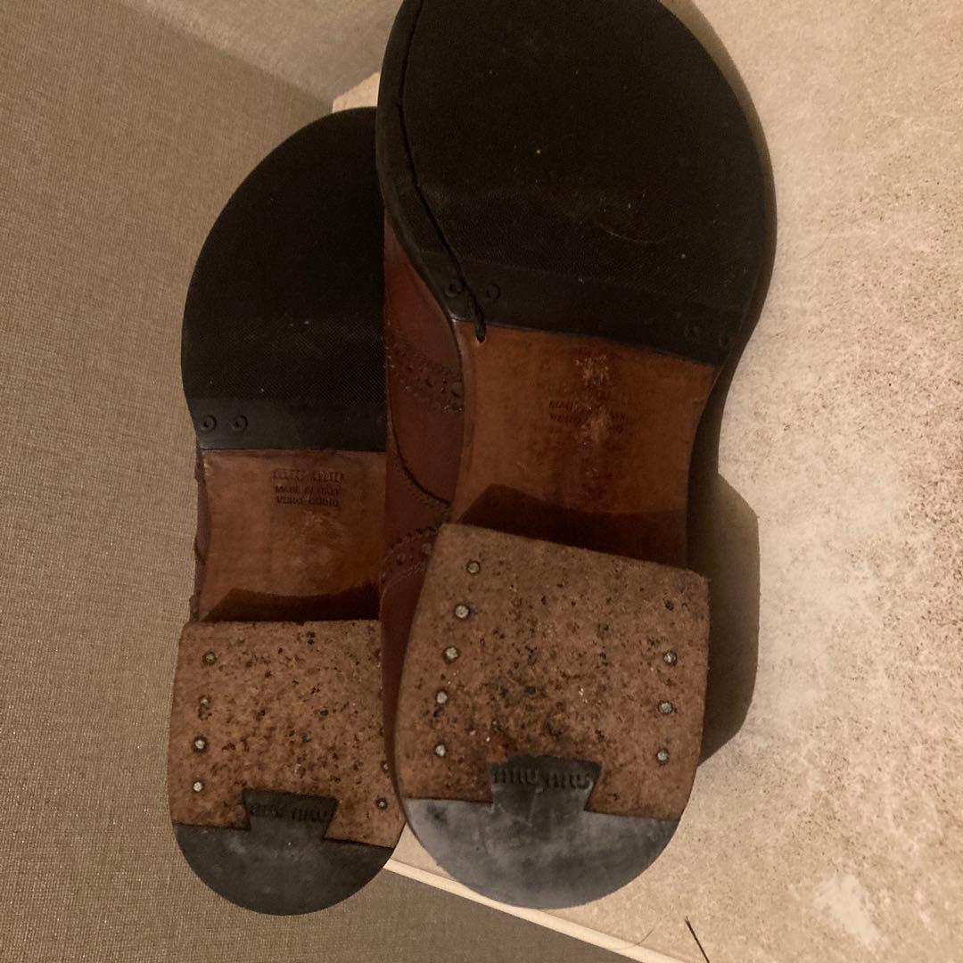 MIUMIU ウィングチップ レザーシューズ 短靴