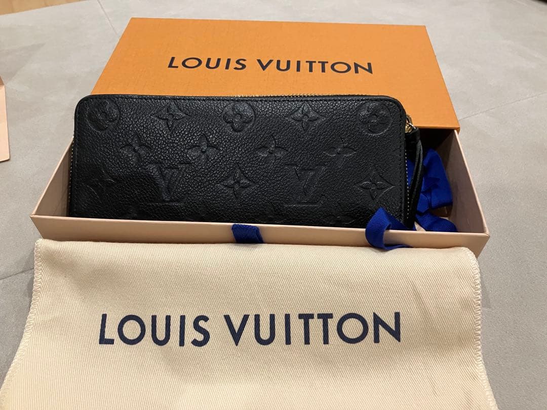 LV 長財布ブラック