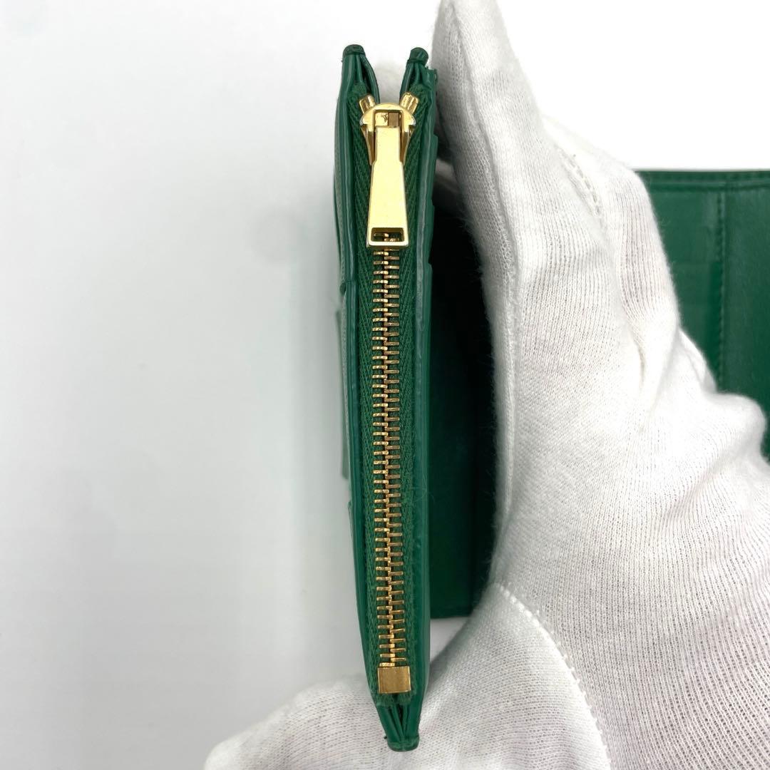 美品☆ボッテガヴェネタ マキシイントレチャート カセット 三つ折り財布 グリーン
