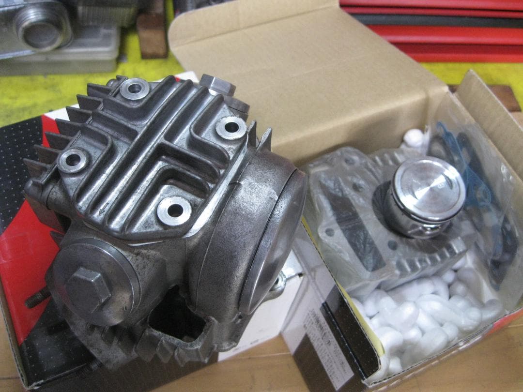 ひ*こ様 12Ｖモンキー シリンダーヘッド＆KITACO 75ＣＣ ボアアップキ