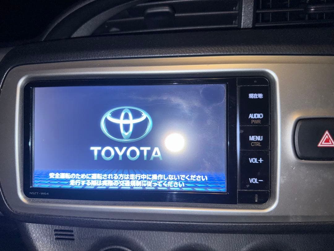 トヨタ純正ナビ NSZT-W64　 2017年地図 値下げしました。