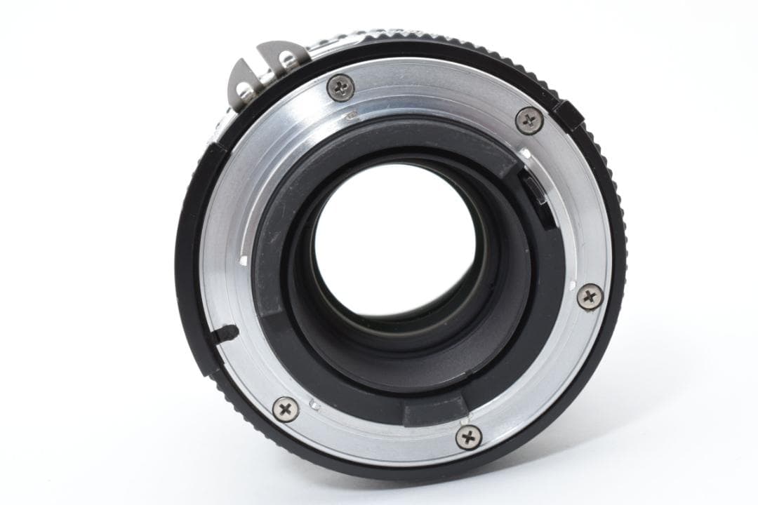 美品 ニコン Ai NIKKOR 135mm f2.8 MF レンズ　M907