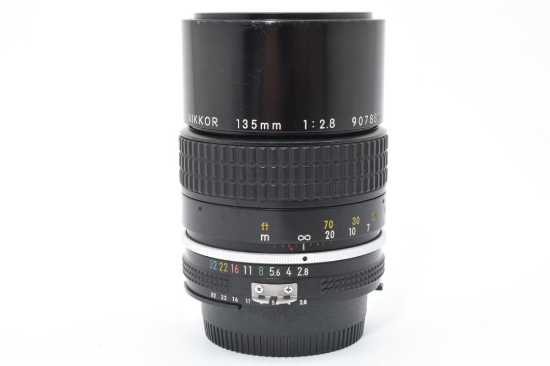 美品 ニコン Ai NIKKOR 135mm f2.8 MF レンズ　M907