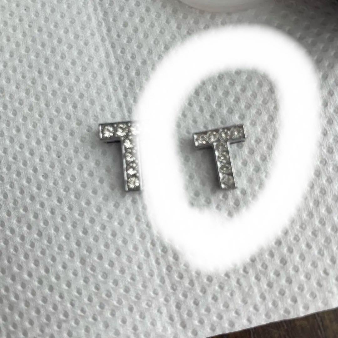 イニシャルパーツT