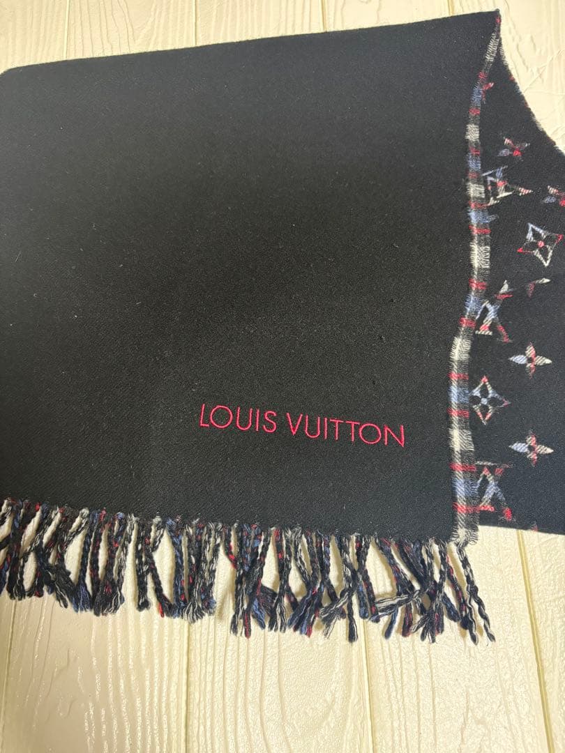 ルイヴィトン マフラー　モノグラム　グラディエントタータン