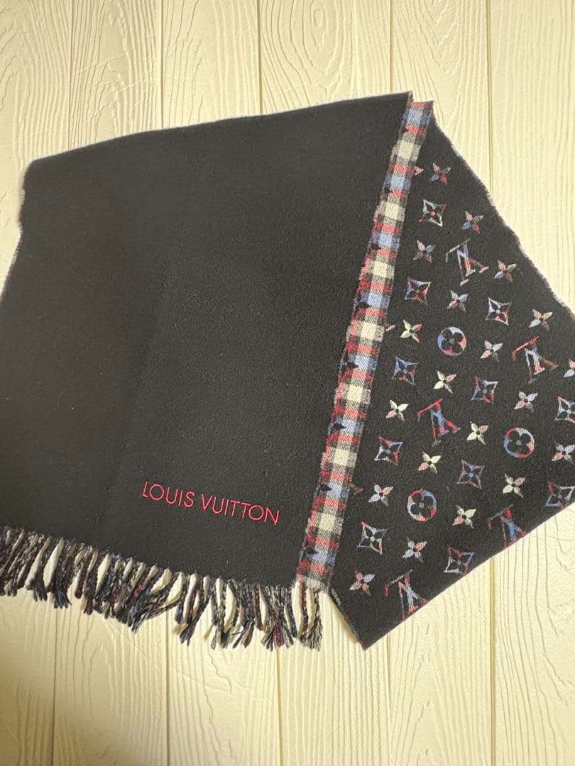 ルイヴィトン マフラー　モノグラム　グラディエントタータン