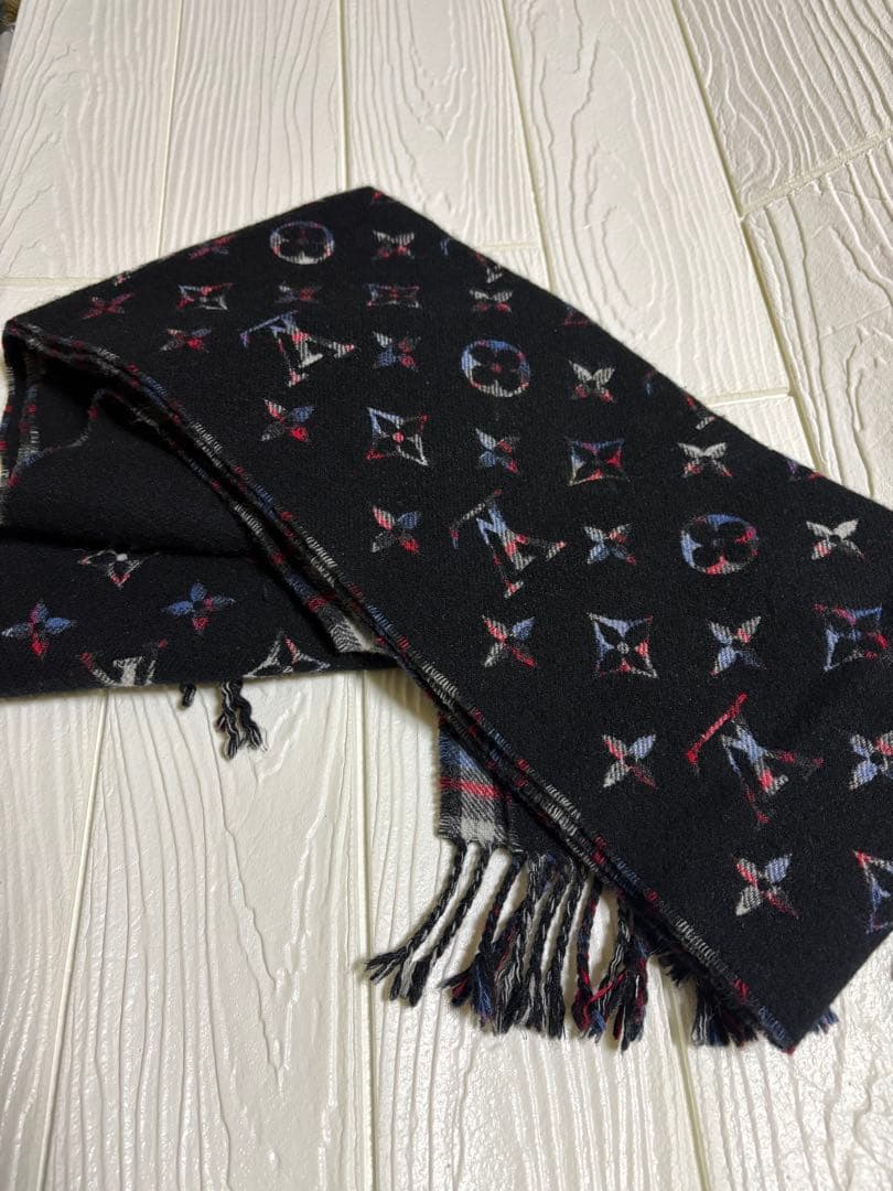 ルイヴィトン マフラー　モノグラム　グラディエントタータン