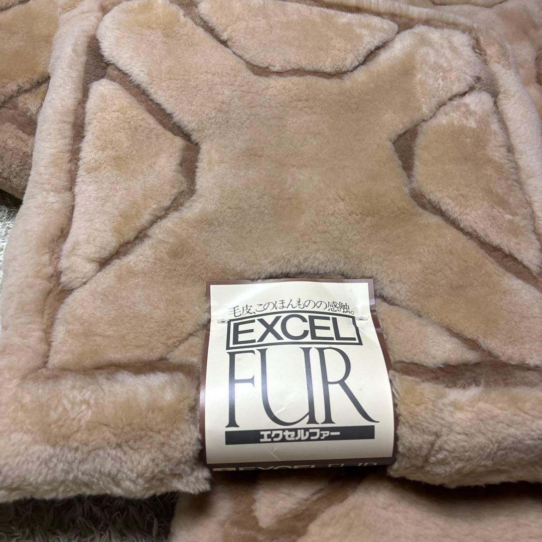 未使用 ムートン座布団 大 4枚 セット 本革 リアルムートンファー 毛皮