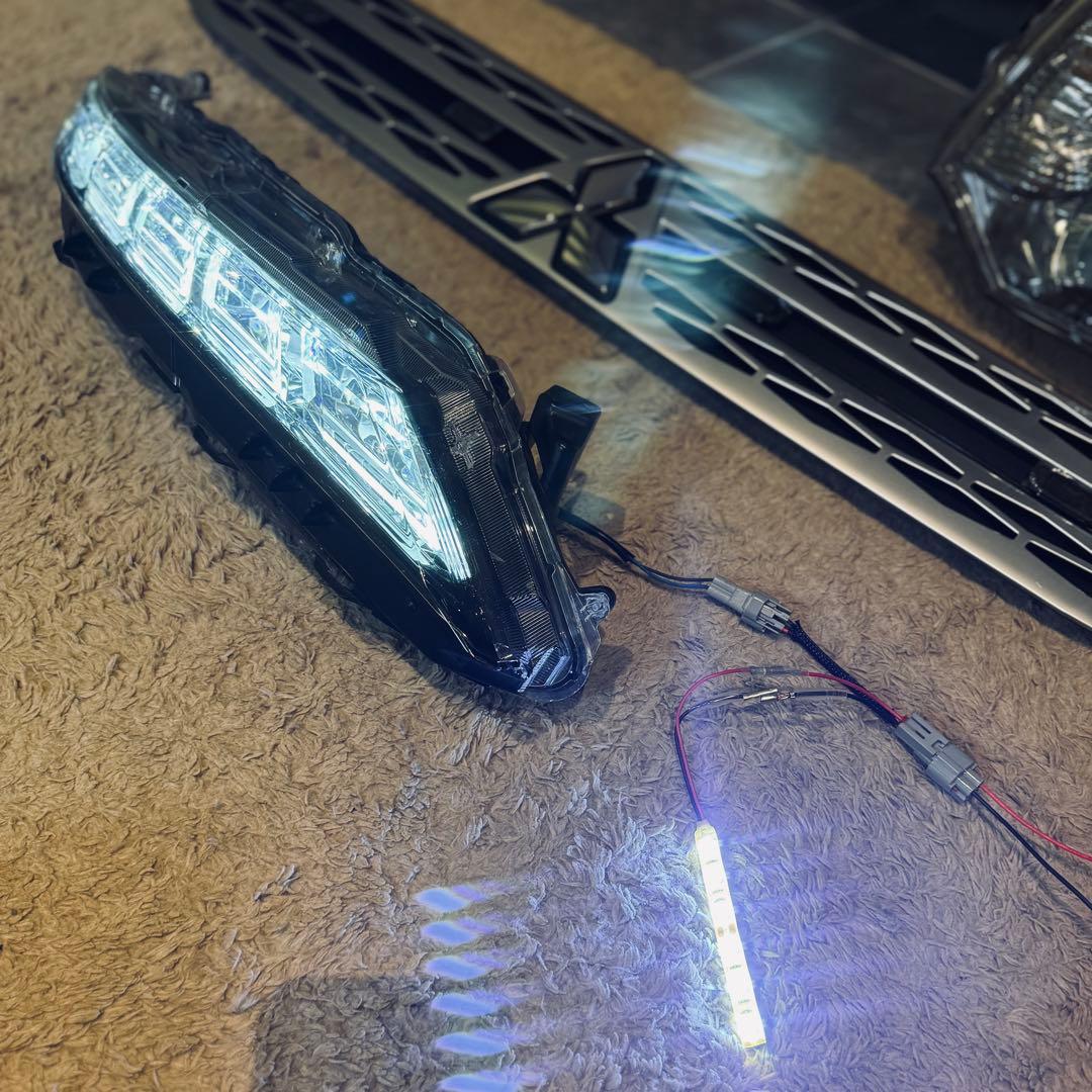 デリカ CV1W　グリルマーカー　純正配線を無加工で接続できる分岐ハーネスセット