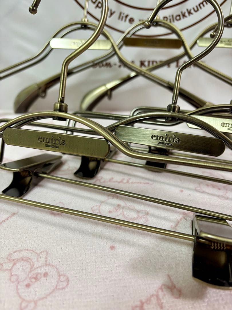 エミリアウィズ　トップス　ハンガー　　ボトムス　ハンガー　7本セット