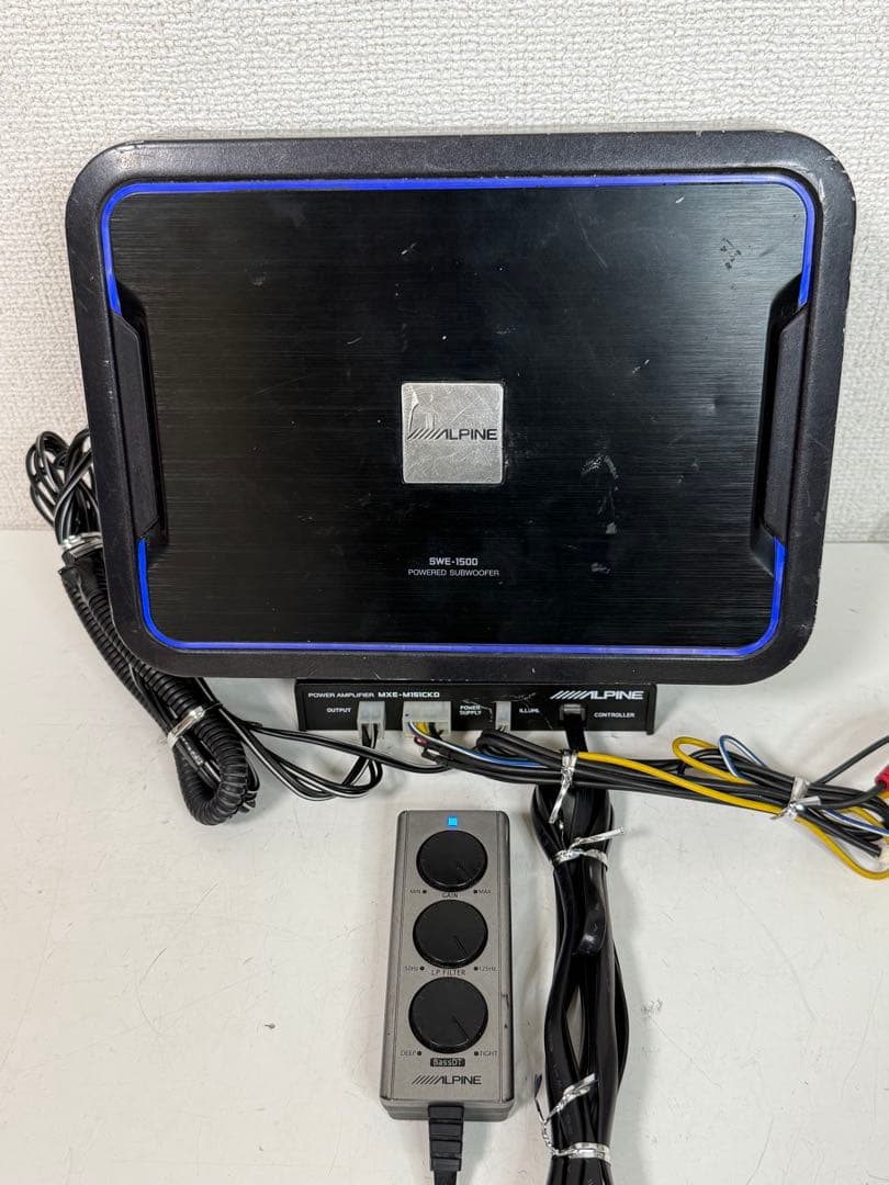 Alpine アルパイン SWE-1500 パワード サブウーファー アンプ