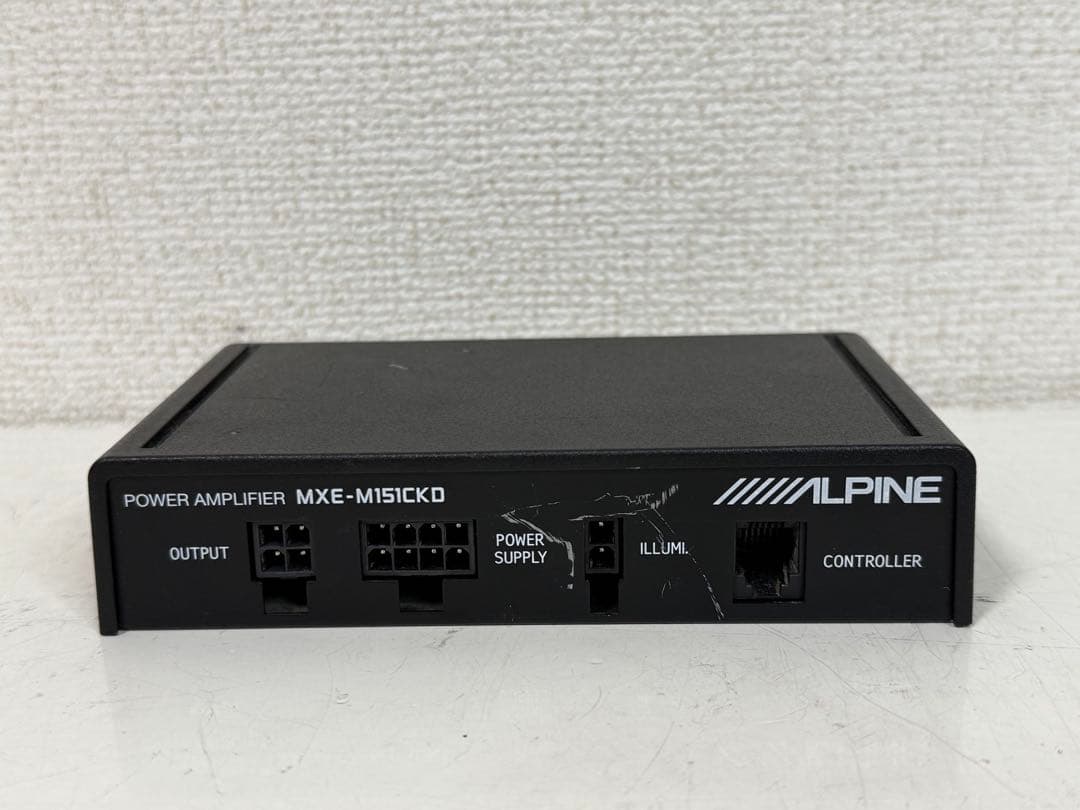 Alpine アルパイン SWE-1500 パワード サブウーファー アンプ