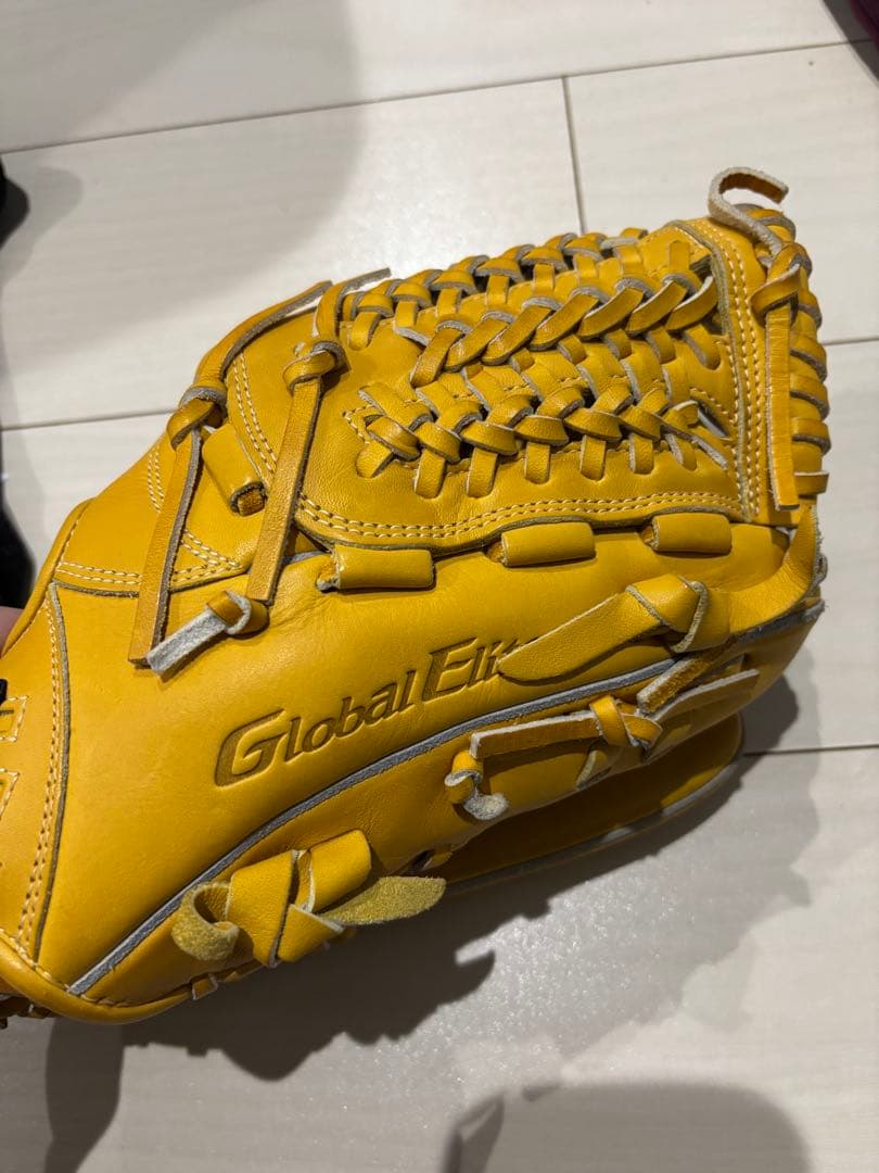 ミズノGlobal Elite 軟式グローブ イエロー内野用