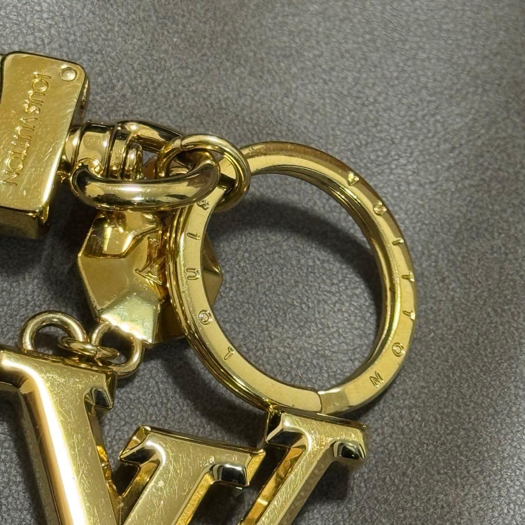 【25日まで限定価格】ルイヴィトン キーホルダー LV ファセット 美品 正規品