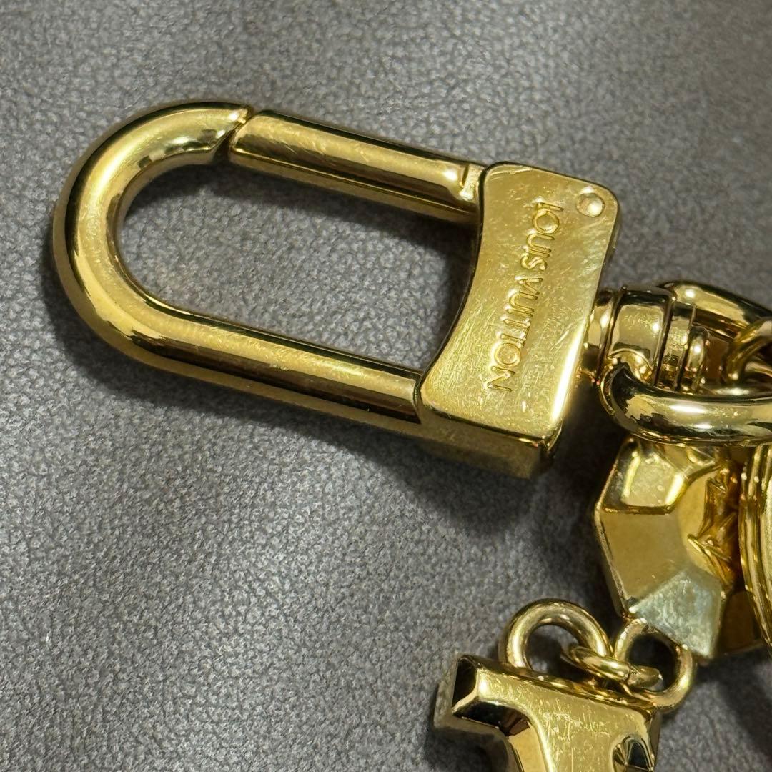 【25日まで限定価格】ルイヴィトン キーホルダー LV ファセット 美品 正規品