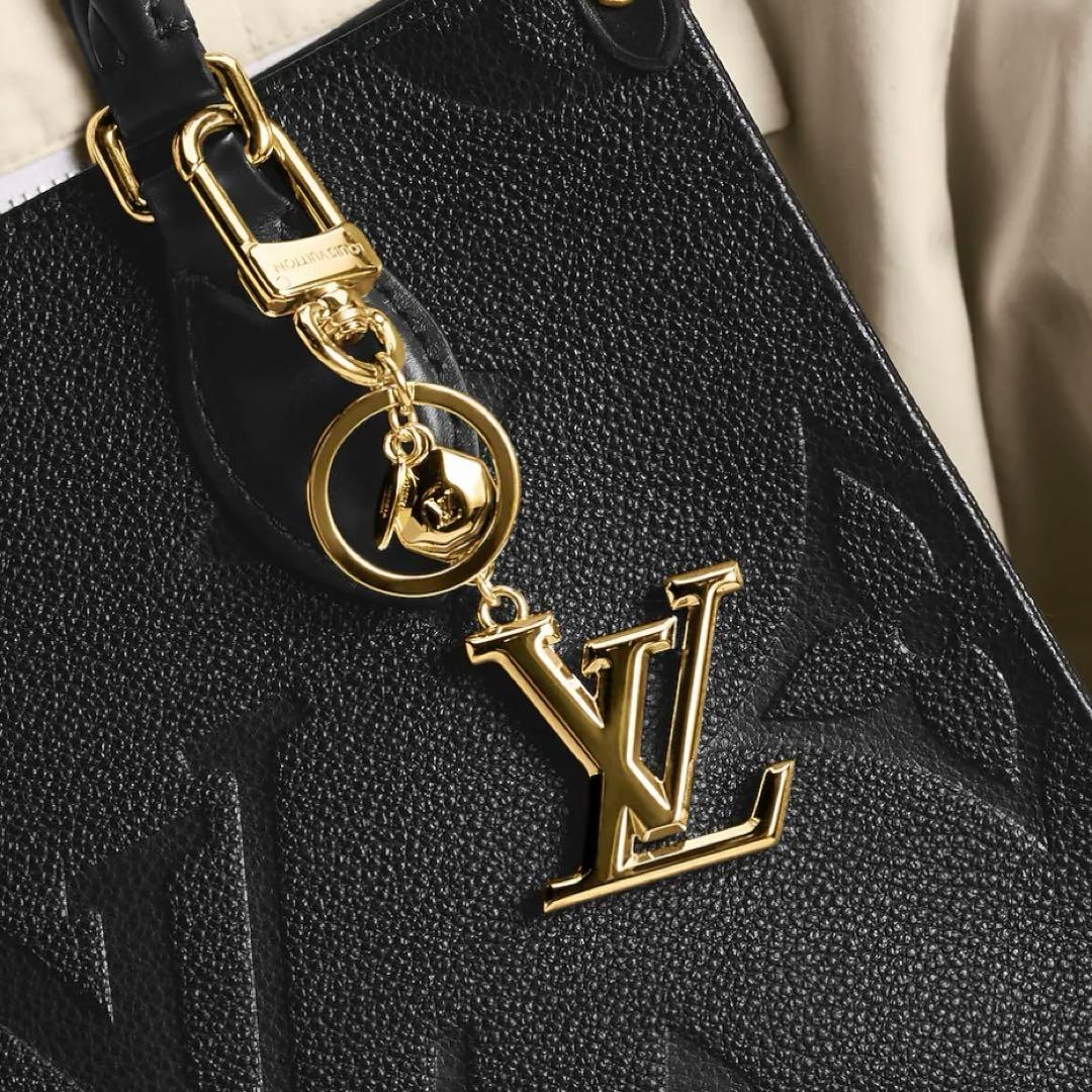 【25日まで限定価格】ルイヴィトン キーホルダー LV ファセット 美品 正規品