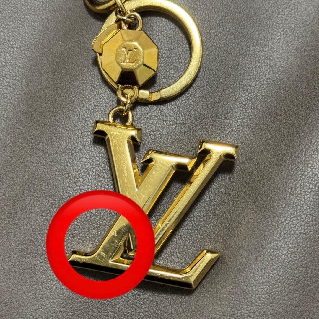 【25日まで限定価格】ルイヴィトン キーホルダー LV ファセット 美品 正規品