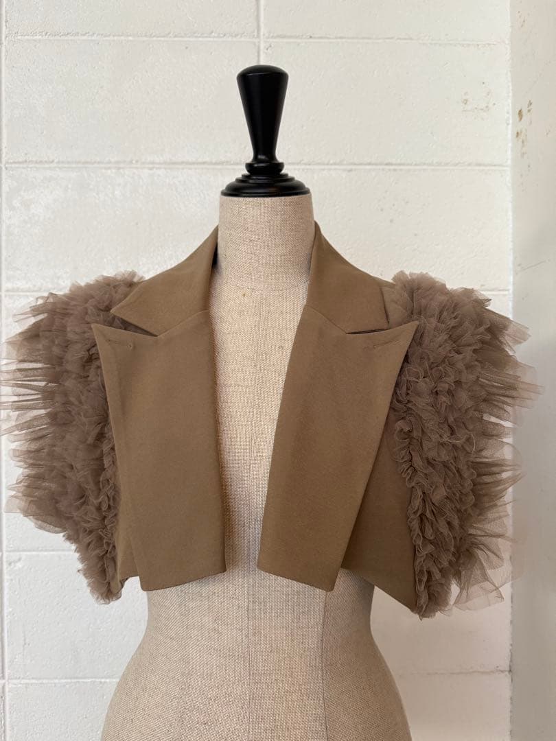 la belle etude 2WAYチュールノースリーブジャケット