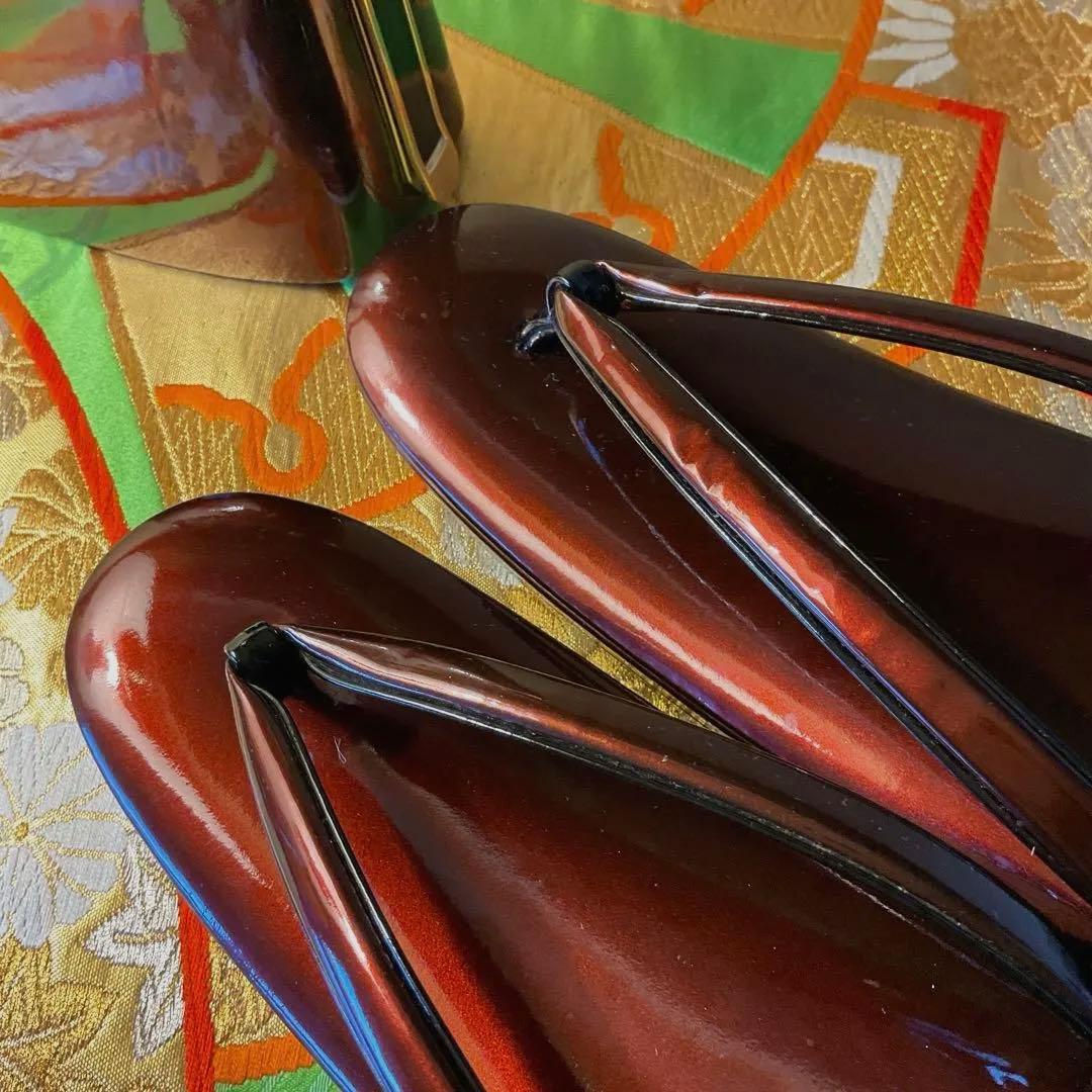 最高級　鳳苑のエナメル仕上げ　臙脂色が上品で美しい　草履バッグセット